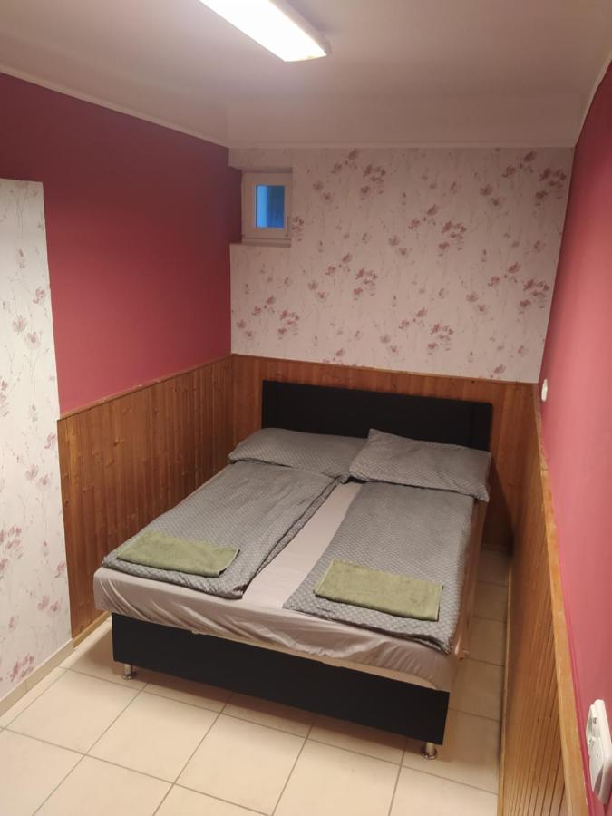 Pingpong Apartman Soltvadkert Eksteriør bilde